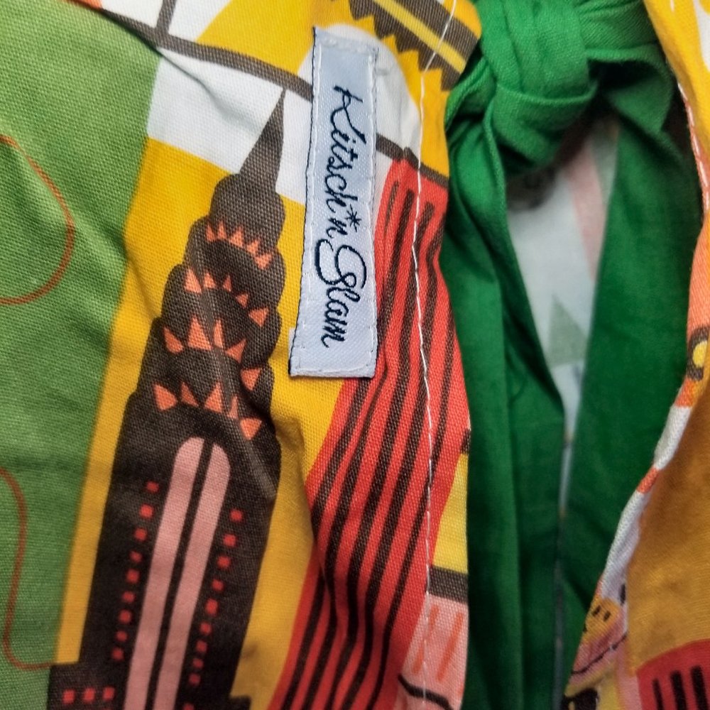 Anthropologie Kitsch n Glam Apron Jet Set Print - Picture 4 of 5